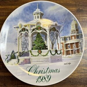 Smuckers 1989 Christmas Collector Series Plate
